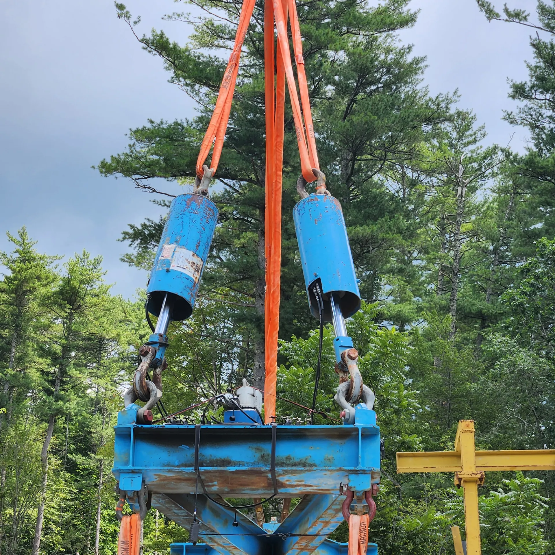 Close up of Magnum Bio Sling lifting a bridge in the National Park, part of the Appalachian Park Complex.